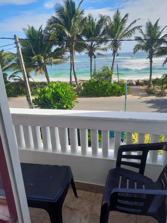 White Surfing Beach Resort Unawatuna Ngoại thất bức ảnh